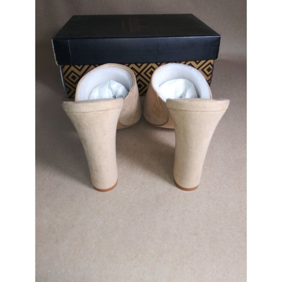 Charles By Charles David Hector Heeled Sandals Size 9.5 Color: Nude - Picture 2 of 5